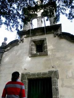 En Viladonelle (Neda) fueron robadas dos campanas del siglo XVII.