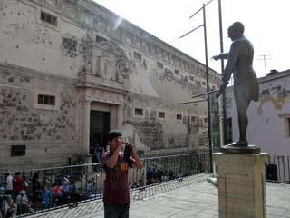 La escultura de Miguel Hidalgo que se encuentra frente a la Alhóndiga de Granaditas - AUTOR: OLVERA, Carlos