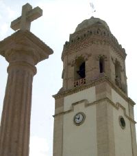Grave deterioro. Torre campanario de las Huertas - AUTOR: P. A. / AGM
