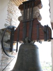 Campana nº 2 en la torre tras su restauración