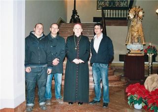 Campaners d'Albaida amb l'Arquebisbe de València - Autor: CAMPANERS D'ALBAIDA