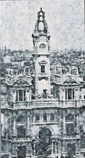 Nueva torre del Ayuntamiento de Valencia que dentro de poco ha de estar decorada con un notable reloj y un melodioso carrillón