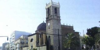 El derrumbe de un campanario en Murla mató a dos ancianas en mayo de 1990 - Autor: LEVANTE-EMV
