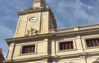 Rellotge situat al campanar del palau municipal de Reus - Autor: GALLOFRÈ, Josep / REUSDIGITAL