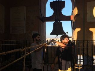 Ares Sotos y Joan Alepuz preparan el entramado de cuerdas ('encollat').- Autor: MORENO, Sergio