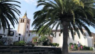 Los vecinos denuncian el ruido de las campanas de la iglesia de Betancuria - Autor: CABRERA, Antonio / La Provincia