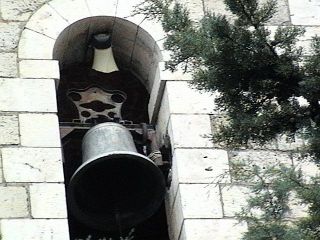 Una de las campanas de Guadalaviar - Foto LLOP i BAYO, Francesc (13/07/2003)
