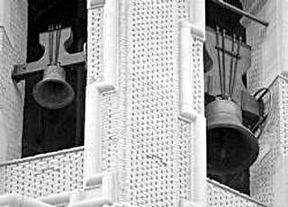 Las campanas se sitúan ahora en los vanos de la torre - Foto:FRANCISCO RAMOS