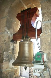 La campana restaurada. Foto Relojería VALVERDE (2002)