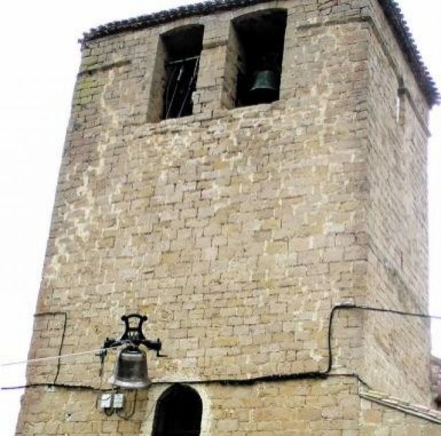 La campana, subiendo hacia lo alto de la iglesia - AUTOR: Foto: Cedida