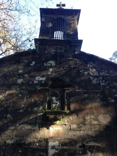 A Capela de Monte Torán quedou sen campá - Autor: QUE PASA NA COSTA