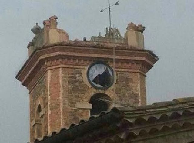 Un llamp cau sobre el campanar de Collsuspina - Autor: ILLA, Carles